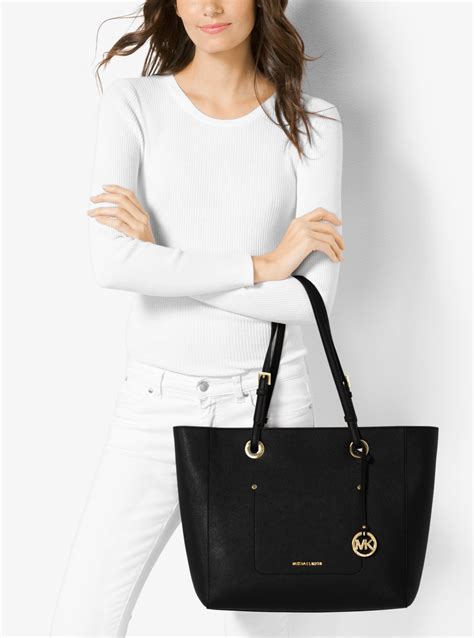 bolso negro grande michael kors|michael kors bolso negro.